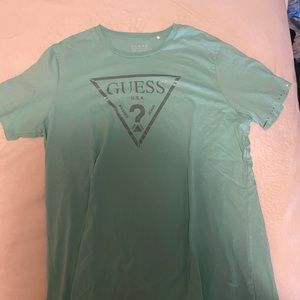 Guess tee shirt. XL